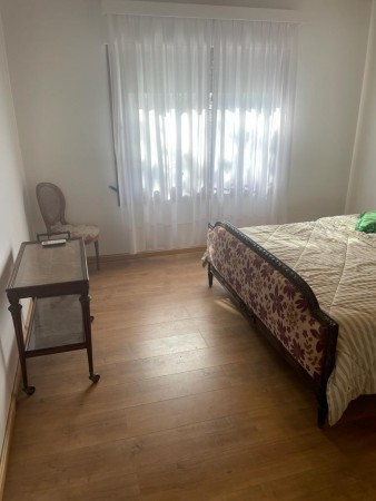 Casa en alquiler en barrio abierto Las Tardes, Roldan.
